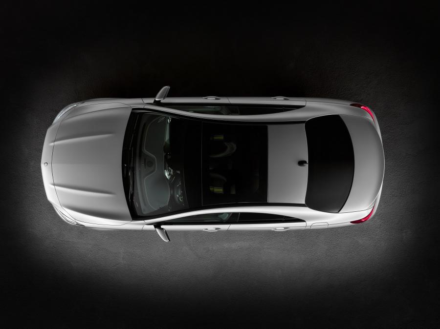  Mercedes-Benz CLA250 2014 года  (US) (фото 6 из 28)